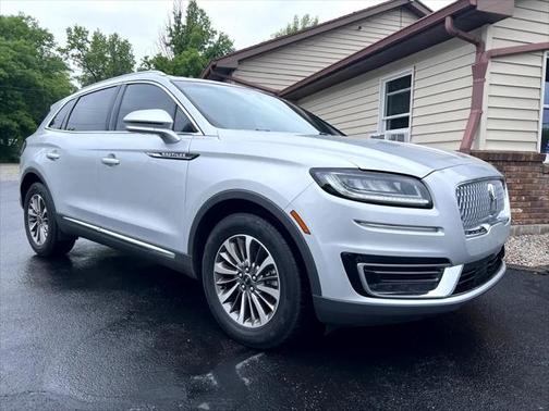 2019 Lincoln Nautilus Select