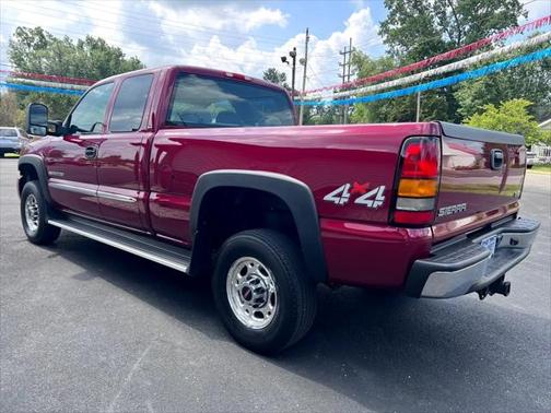 2005 GMC Sierra 2500 SLE H/D Extended Cab