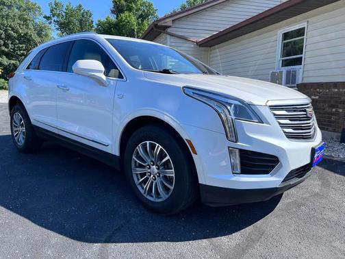 Crystal White Tricoat 2017 Cadillac XT5 Luxury