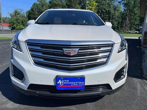 Crystal White Tricoat 2017 Cadillac XT5 Luxury