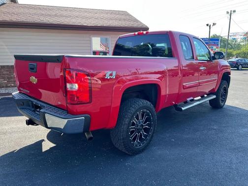 Victory Red 2012 Chevrolet Silverado 1500 LT