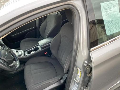 Billet Silver Metallic Clearcoat 2015 Chrysler 200 Limited