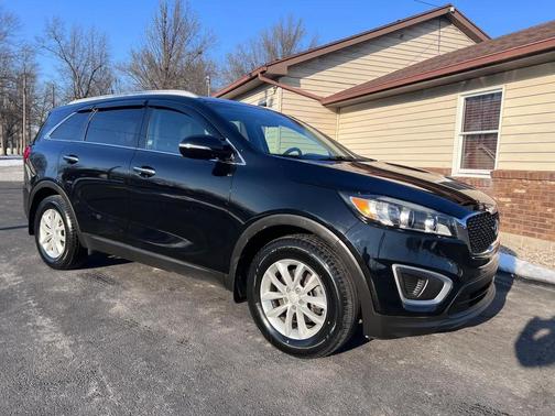 2017 Kia Sorento LX
