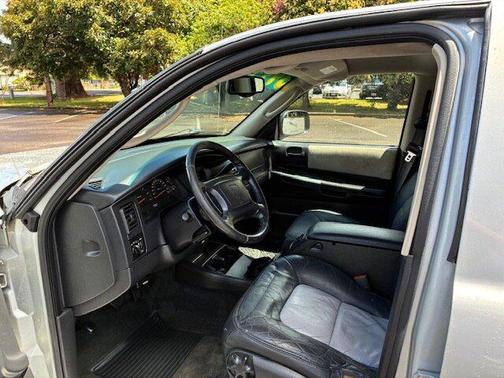 Bright Silver Metallic Clearcoat 2002 Dodge Durango R/T