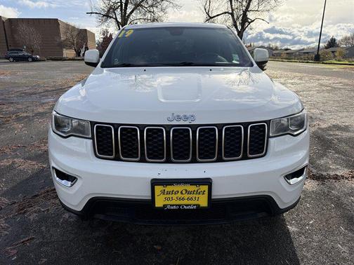 2019 Jeep Grand Cherokee Laredo