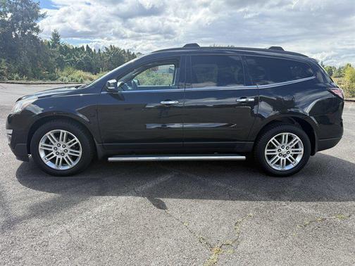 Black Granite Metallic 2014 Chevrolet Traverse 1LT