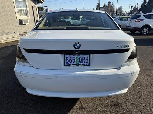 2004 BMW 745 745i