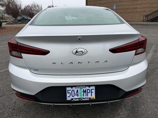 2020 Hyundai ELANTRA SE