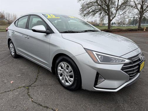 2020 Hyundai ELANTRA SE