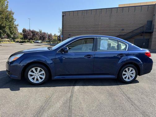 2011 Subaru Legacy Premium