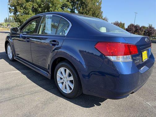 2011 Subaru Legacy Premium