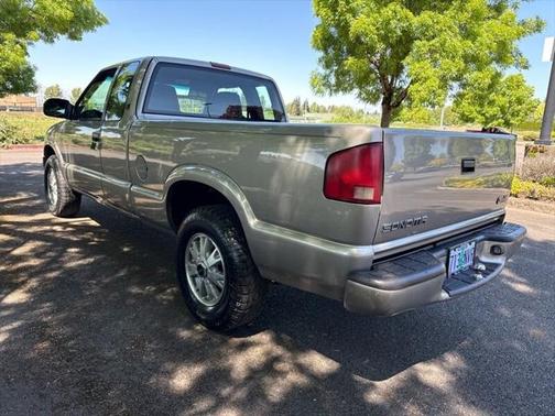 2002 GMC Sonoma SLS