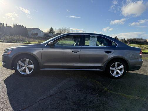 2013 Volkswagen Passat 2.5 SE