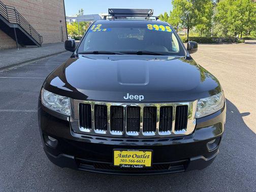 Brilliant Black Crystal Pearlcoat 2012 Jeep Grand Cherokee Laredo