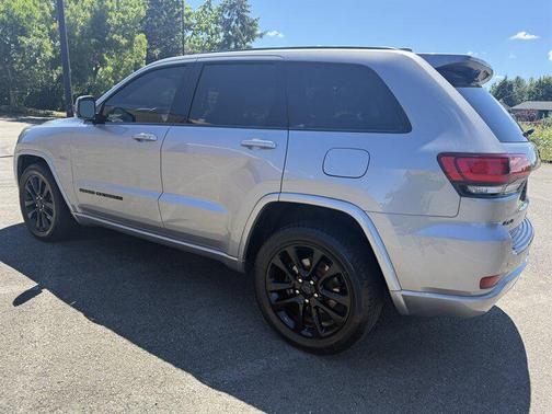 Billet Silver Metallic Clearcoat 2017 Jeep Grand Cherokee Altitude