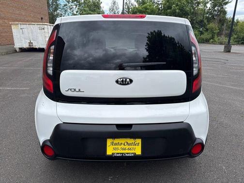 2016 Kia Soul Base