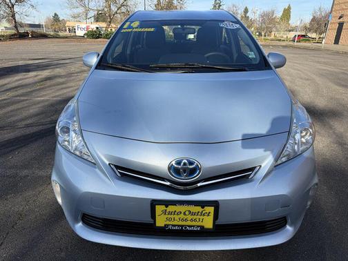 2014 Toyota Prius v Two
