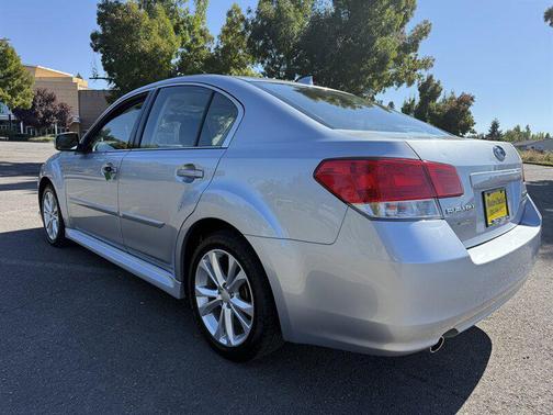 2014 Subaru Legacy Premium