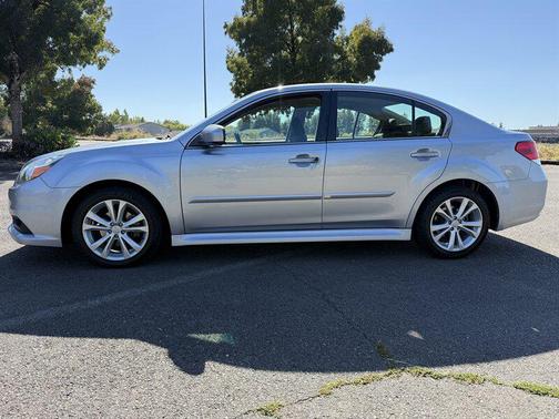 2014 Subaru Legacy Premium