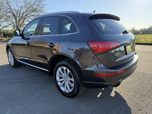 Monsoon Gray Metallic 2014 Audi Q5 2.0T Premium Plus