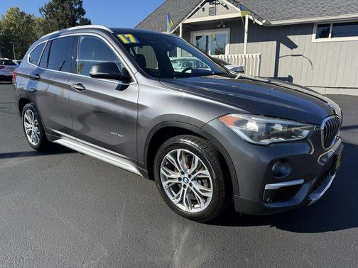 Glacier Silver Metallic 2017 BMW X1 xDrive 28i