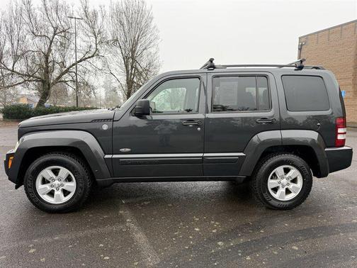 2011 Jeep Liberty Sport