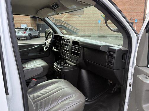 2014 Chevrolet Express 3500 Work Van