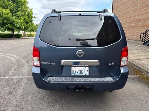 2006 Nissan Pathfinder SE Off-road