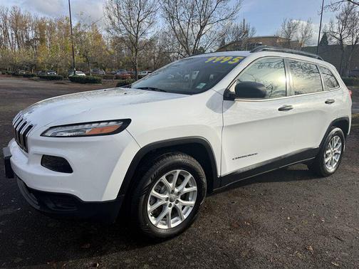 2017 Jeep Cherokee Sport