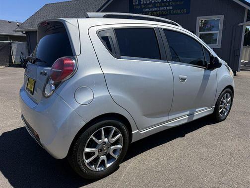 Silver Ice Metallic 2014 Chevrolet Spark 2LT