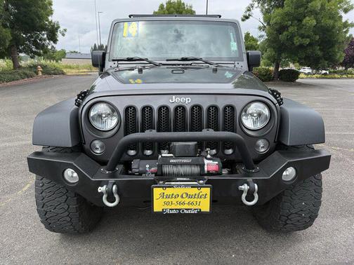 Granite Crystal Metallic Clearcoat 2014 Jeep Wrangler Unlimited Rubicon