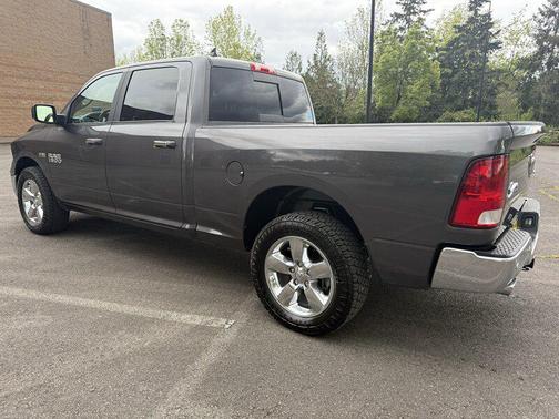 Granite Crystal Metallic Clearcoat 2018 RAM 1500 Big Horn