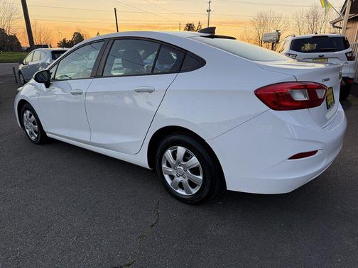 2017 Chevrolet Cruze LS