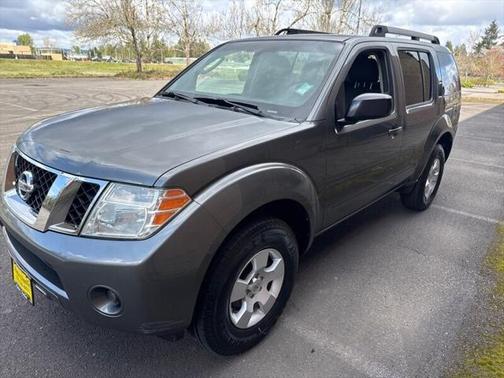 2008 Nissan Pathfinder LE