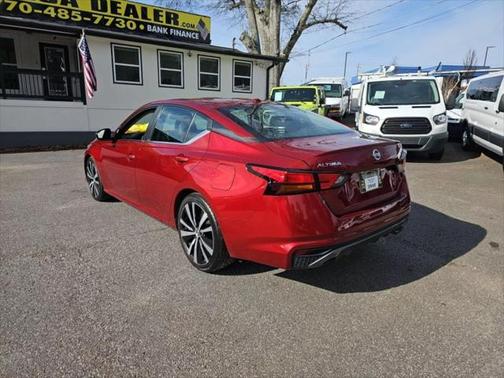2020 Nissan Altima SR FWD