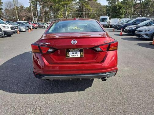 2020 Nissan Altima SR FWD