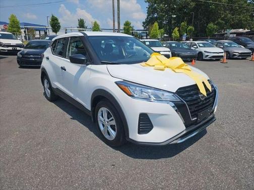 2024 Nissan Kicks S