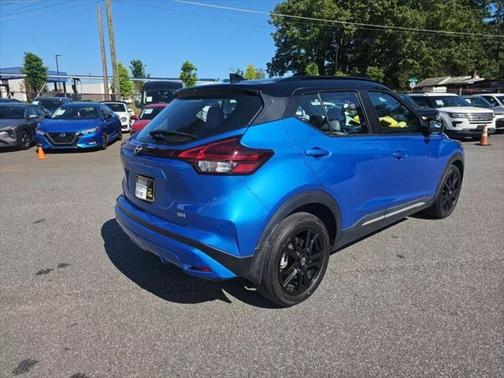 2024 Nissan Kicks SR