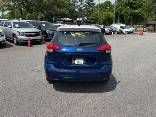 2019 Nissan Kicks SR