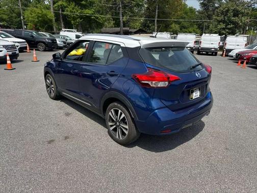 2019 Nissan Kicks SR