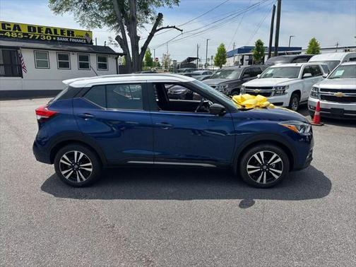 2019 Nissan Kicks SR