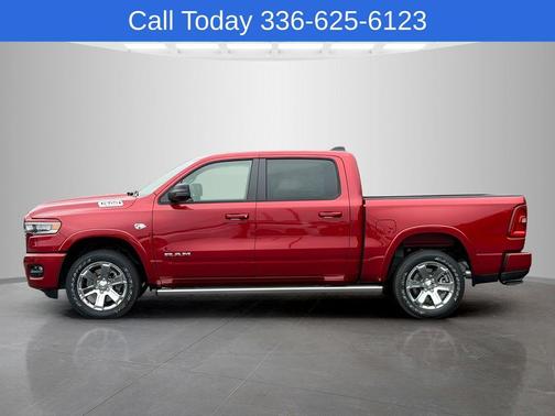 Molten Red Pearlcoat 2026 RAM 1500 Big Horn/Lone Star