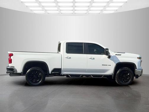 Summit White 2024 Chevrolet Silverado 2500 LT