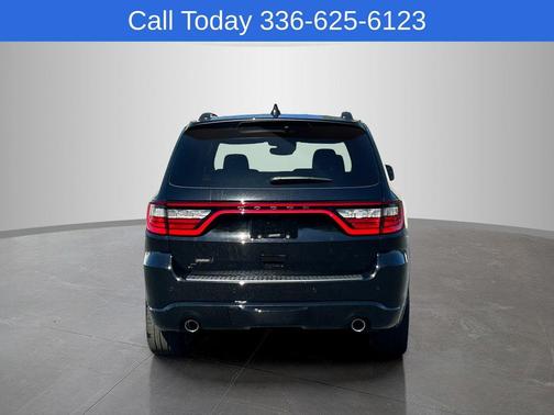 DB Black Crystal Clearcoat 2026 Dodge Durango GT