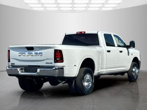 Bright White Clearcoat 2026 RAM 3500 Tradesman