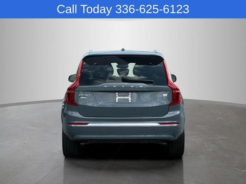 Gray 2023 Volvo XC90 Recharge Plug-In Hybrid T8 Core Bright Theme