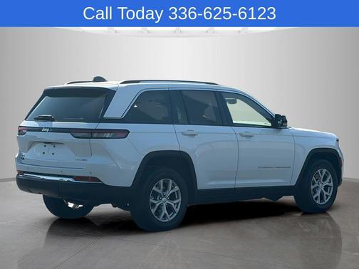 Bright White Clearcoat 2023 Jeep Grand Cherokee Limited