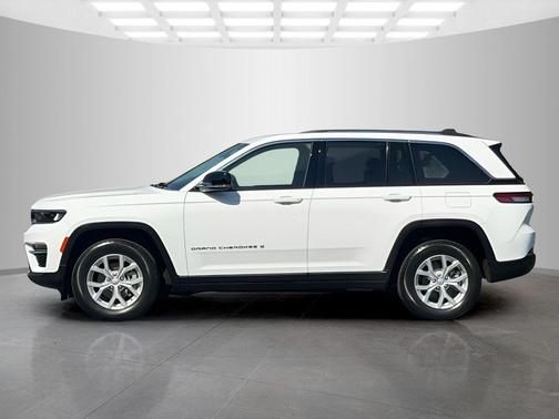 Bright White Clearcoat 2023 Jeep Grand Cherokee Limited
