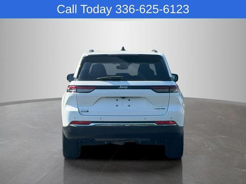 Bright White Clearcoat 2023 Jeep Grand Cherokee Limited