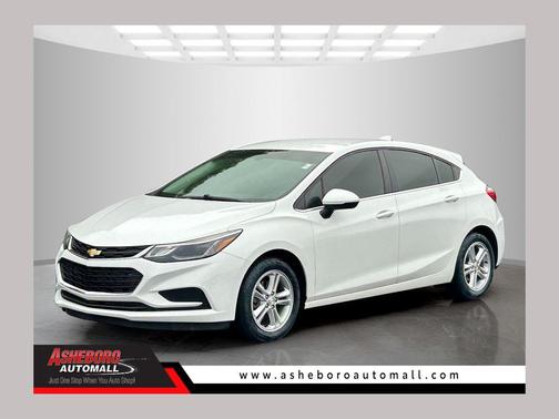 Summit White 2017 Chevrolet Cruze LT